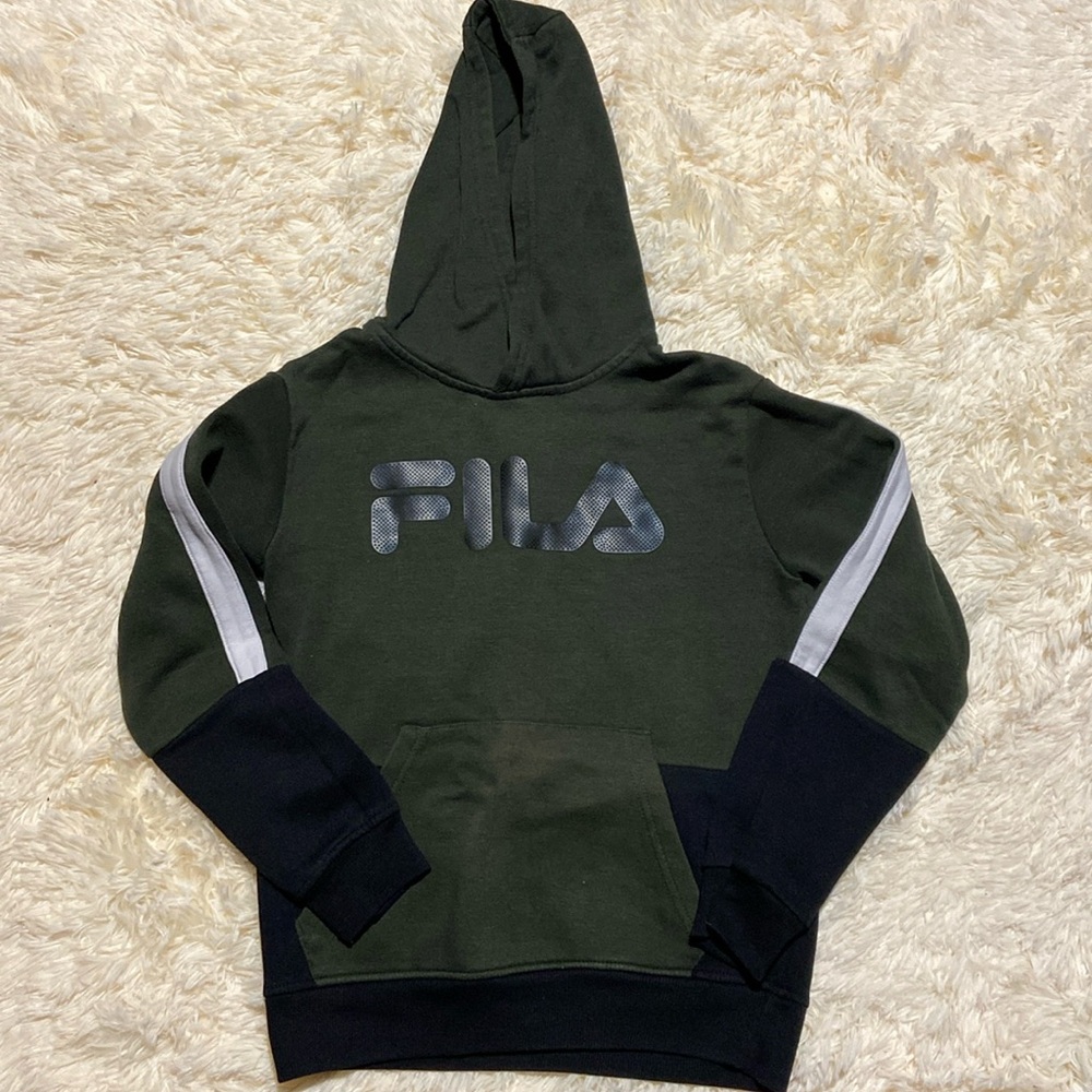 4. FILA pullover‎ hoodie